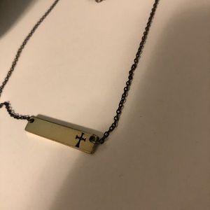 Cross bar necklace